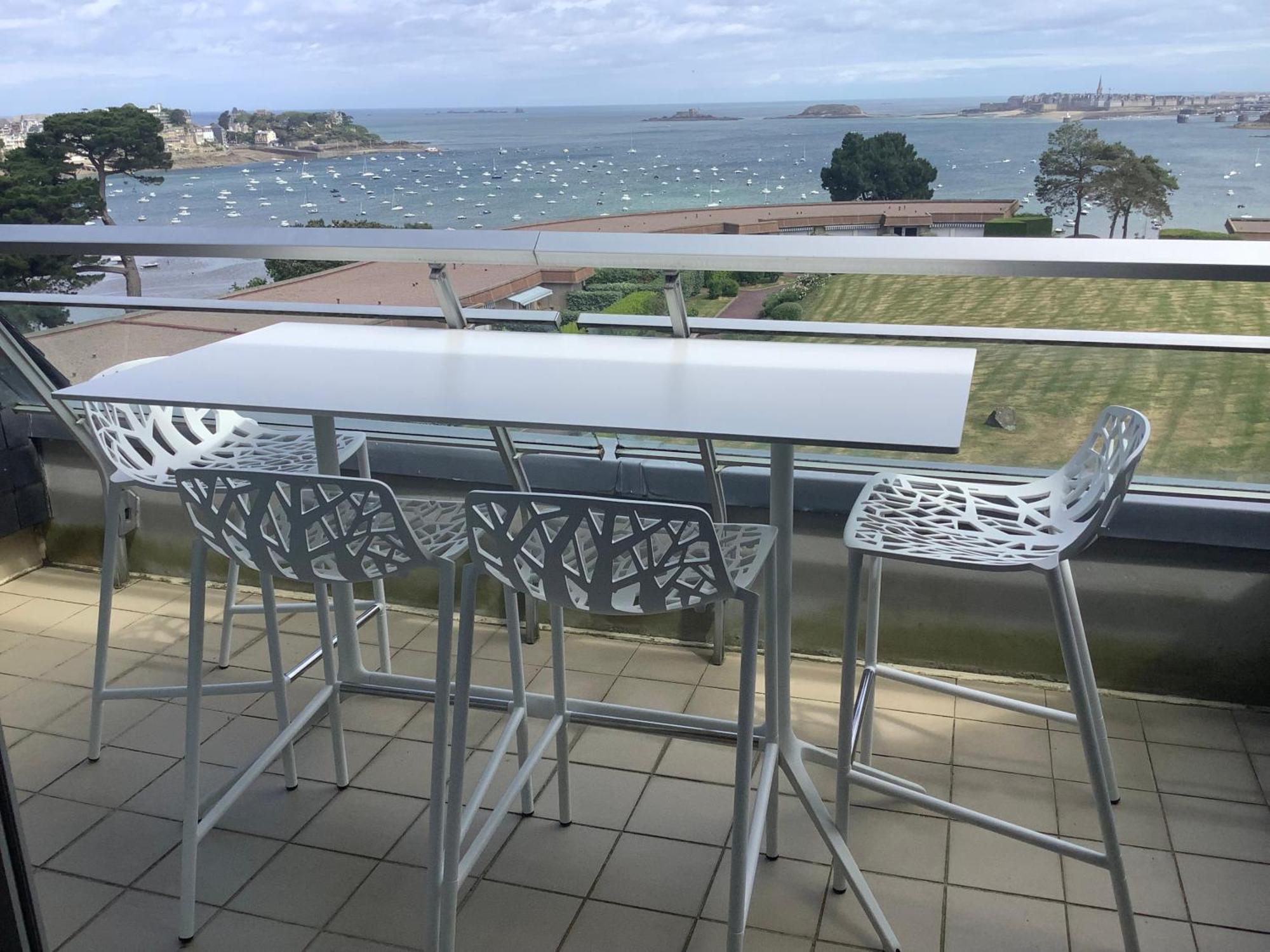Heol - Appartement 2 Chambres - Vue Mer Et Parking Dinard Esterno foto